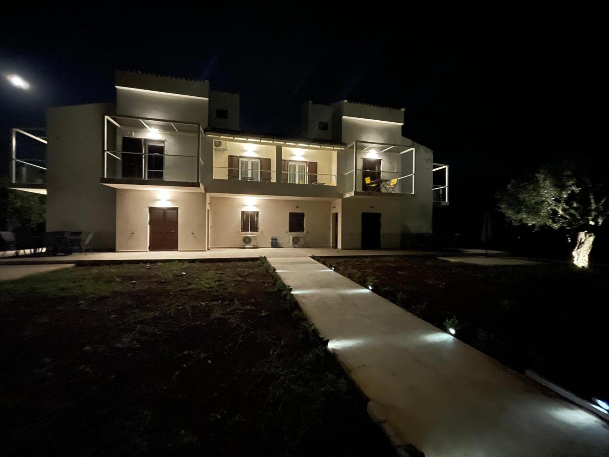 Villa Rodelia Рода Экстерьер фото